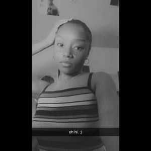 Meet your Posher, Kayla